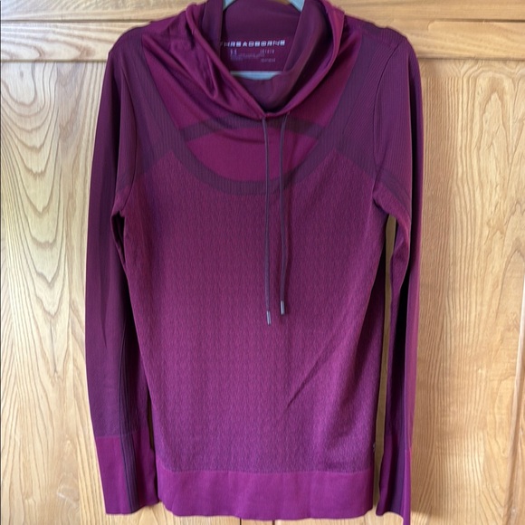 Like new! Red Cowl Neck Pullover - Picture 1 of 5